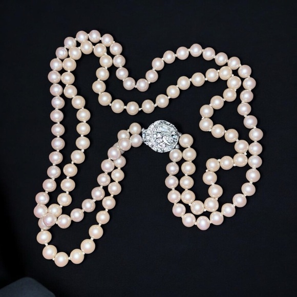 Vintage Pearl Handknotted Necklace with Silver Rhinestone Art Deco Clasp - Picture 1 of 5